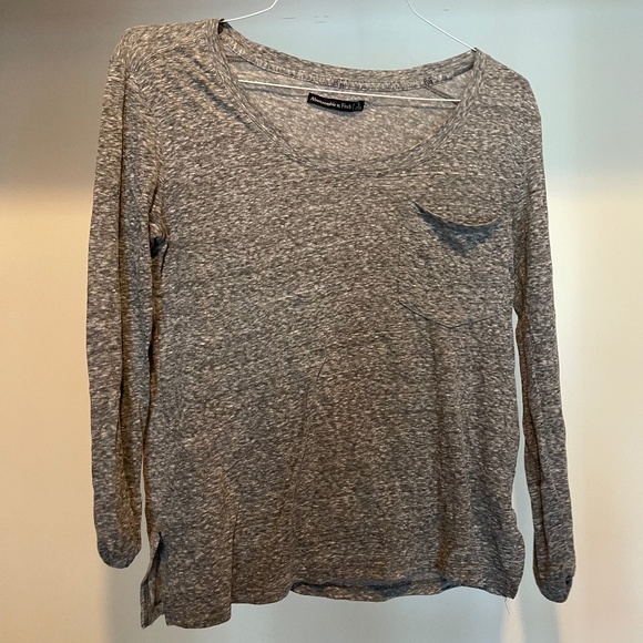 Abercrombie & Fitch Heather Grey Long Sleeve Pocket Tee - Picture 1 of 1